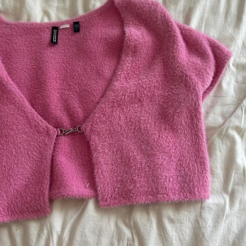Divided H&M Pink Fuzzy Cropped Cardigan