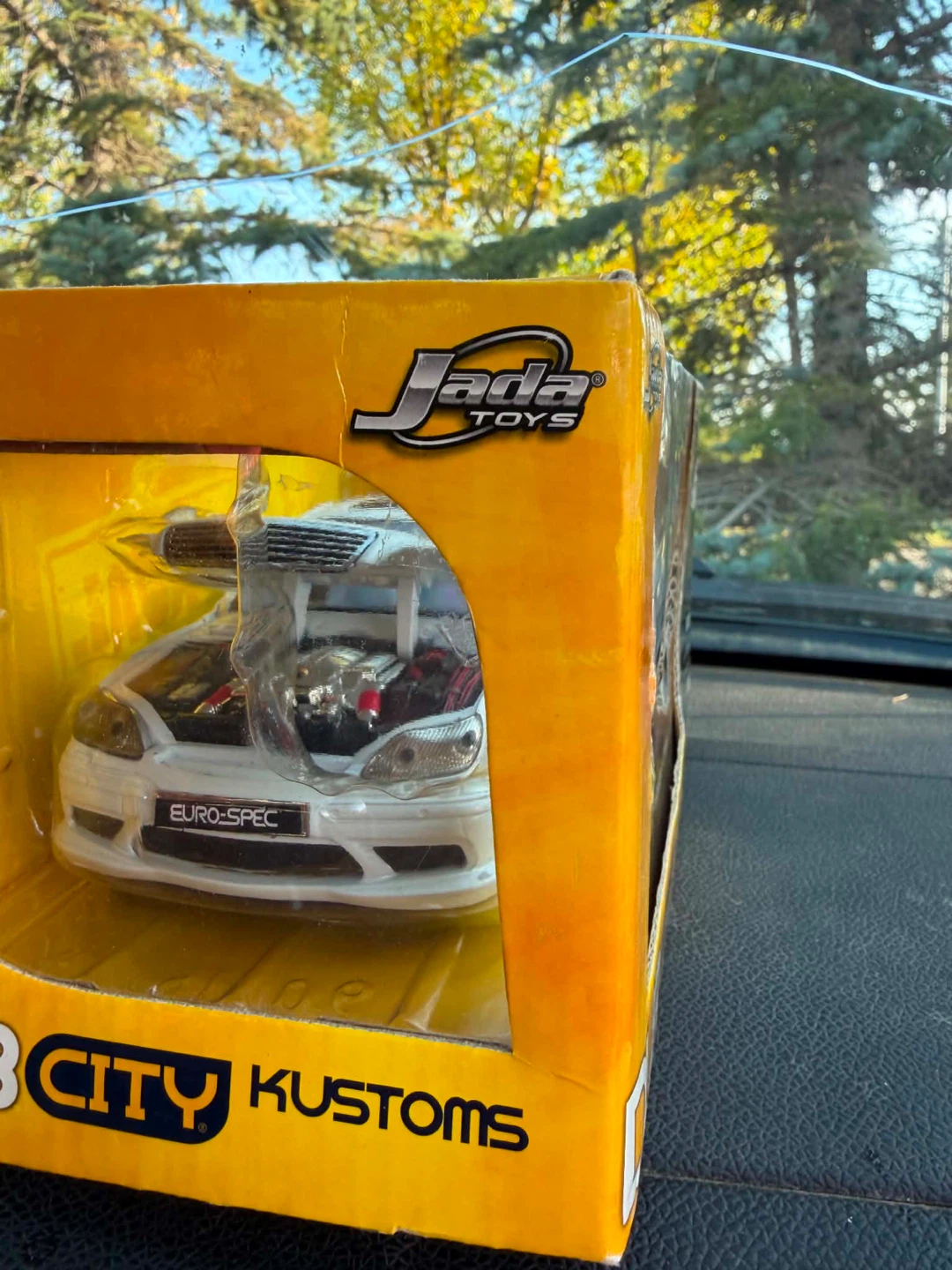 Jada Toys Dub City Mercedes-Benz S55 AMG 1:24 - photo 4