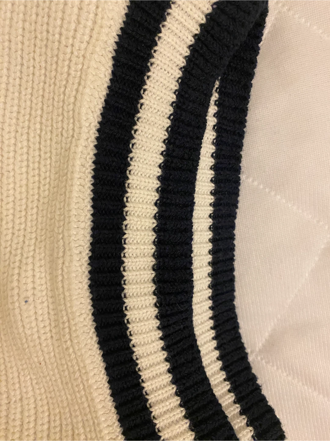 Dotti White and Navy Knit Sweater Vest - photo 3