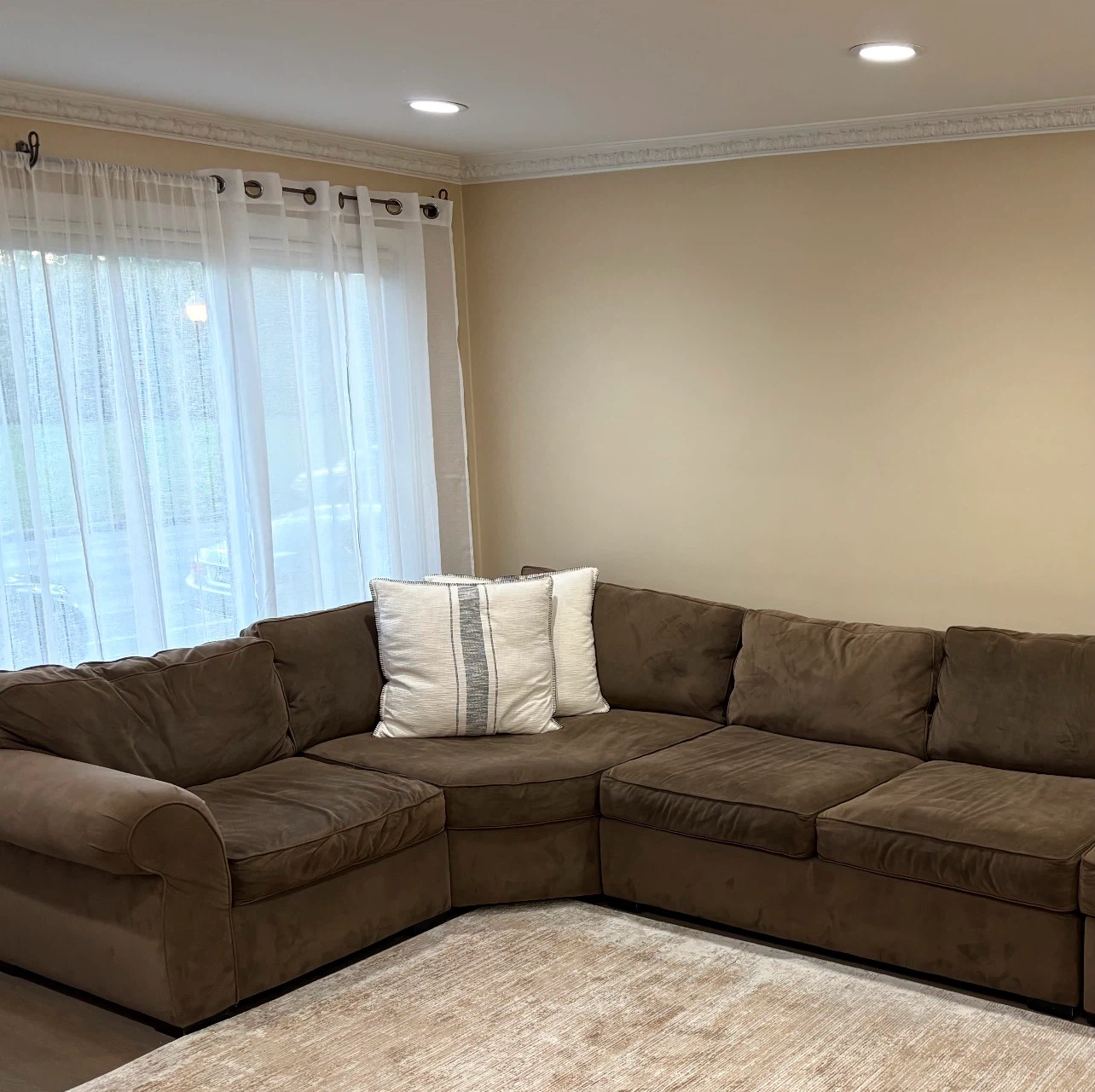 Beautiful Radley 5 pieces Sectional Sofa - photo 2