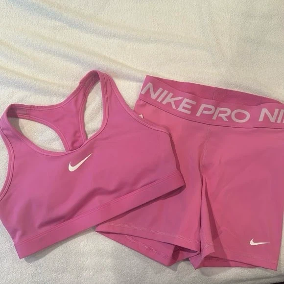 Nike Pro Pink Activewear Set