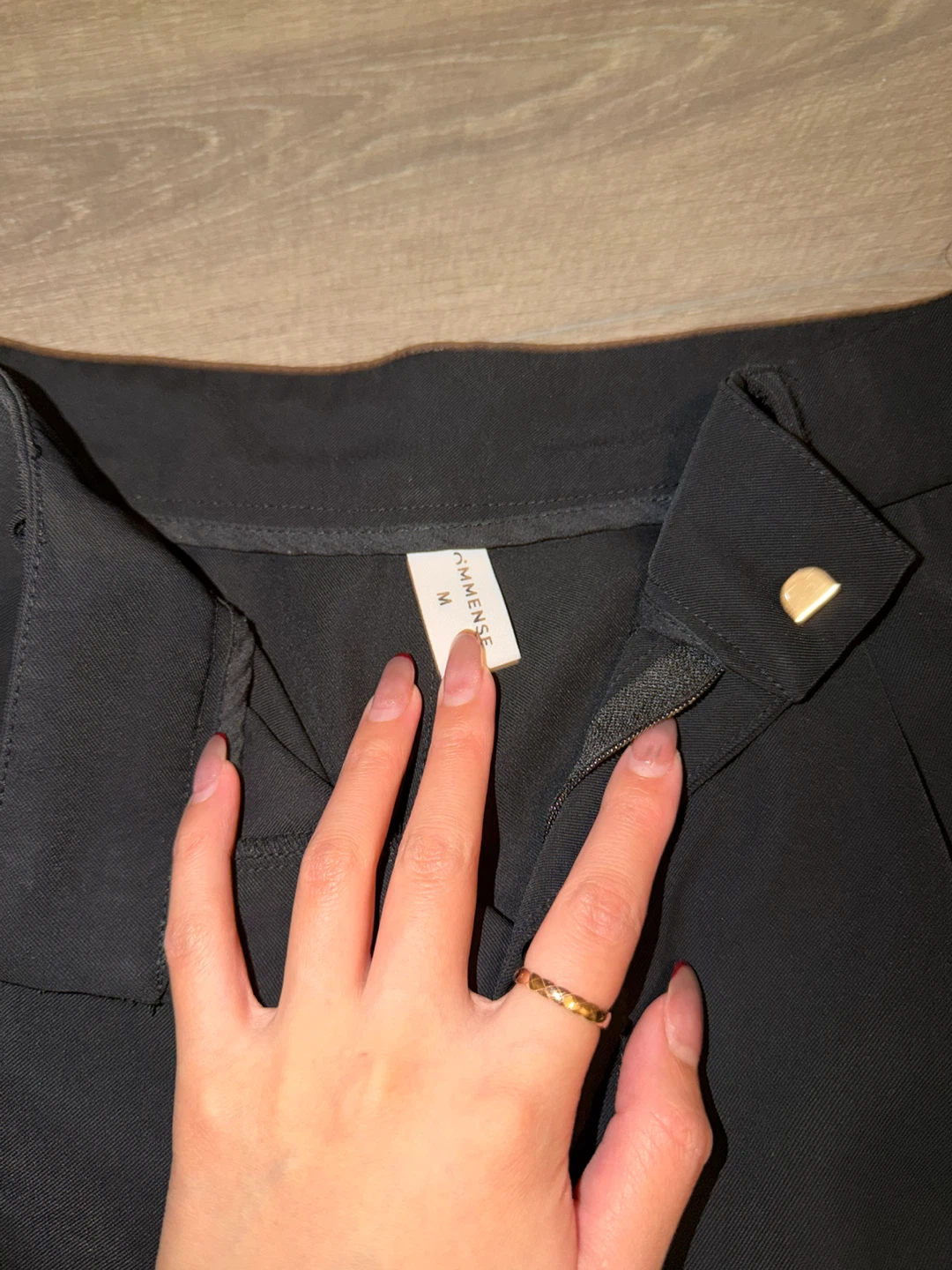 Commense black tailored shorts - photo 2