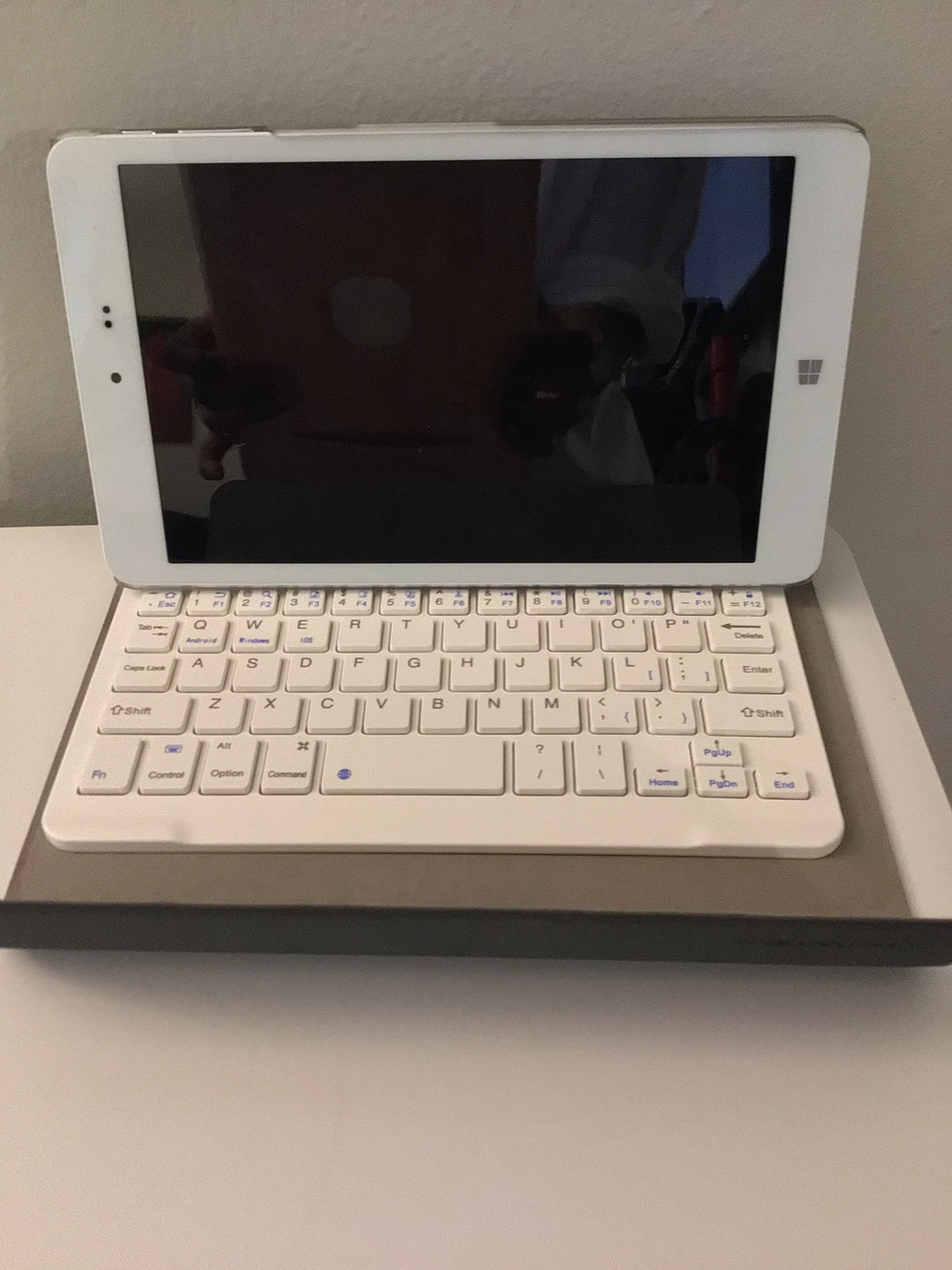 Android Tablet with Keyboard Case