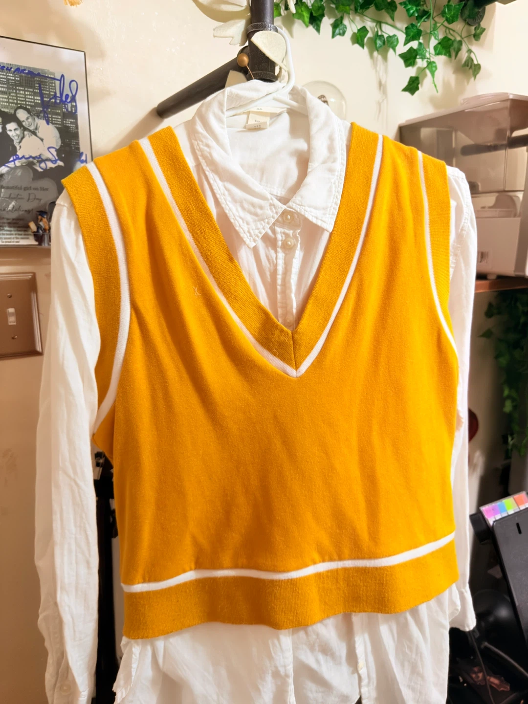 Forever 21 Yellow V-Neck Knit Vest Fall core OUTFIT BUNDLE - photo 2