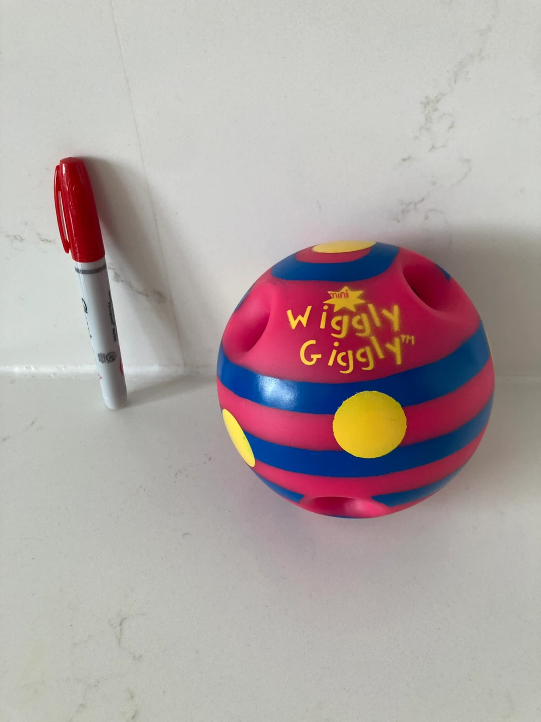 Wiggly Giggly Ball