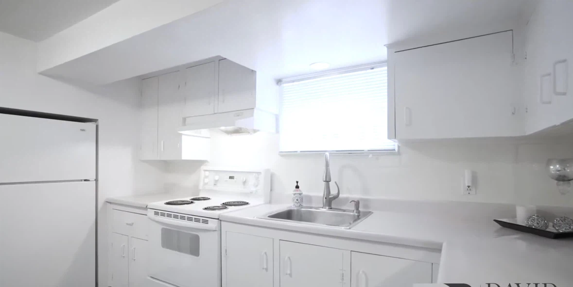 Beautiful one bedroom basement apartment is available for rent.. - photo 2