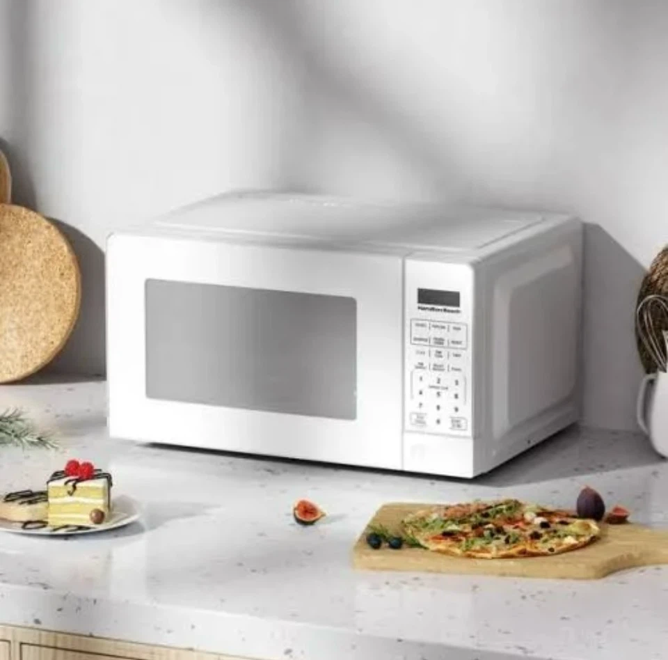 Hamilton Beach Compact Size Microwave
