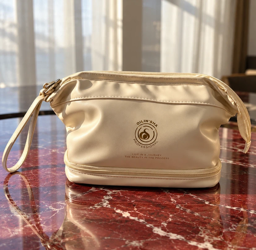 Oilin’Sha’s Travel hand Bag