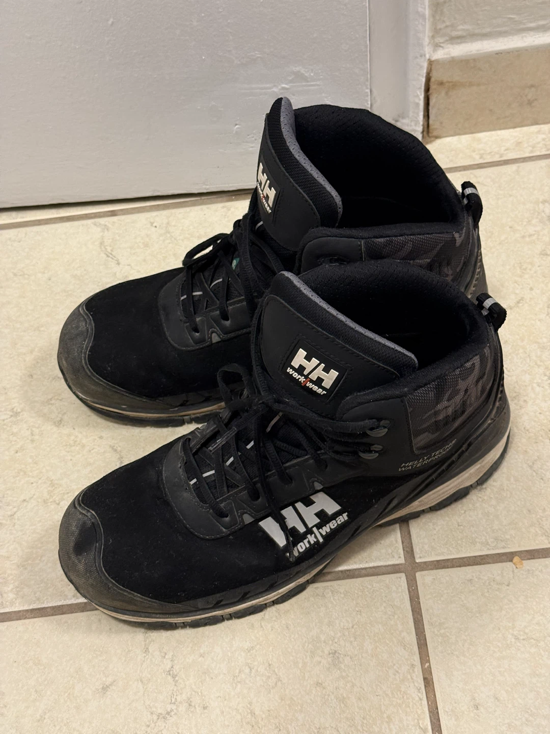 Helly Hansen Waterproof Safety Work Boots – Size 10.5