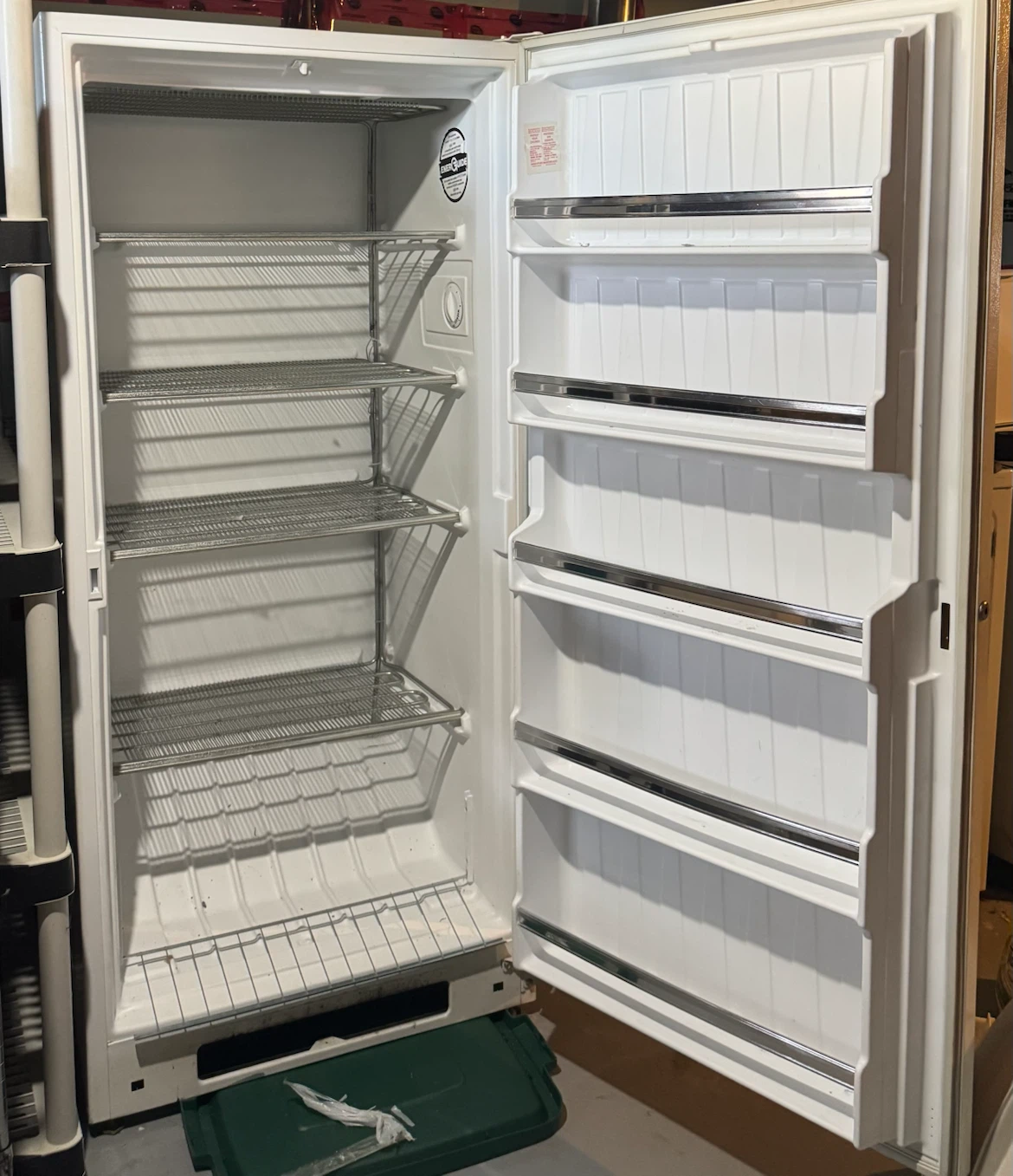 Hotpoint Upright Freezer - photo 2
