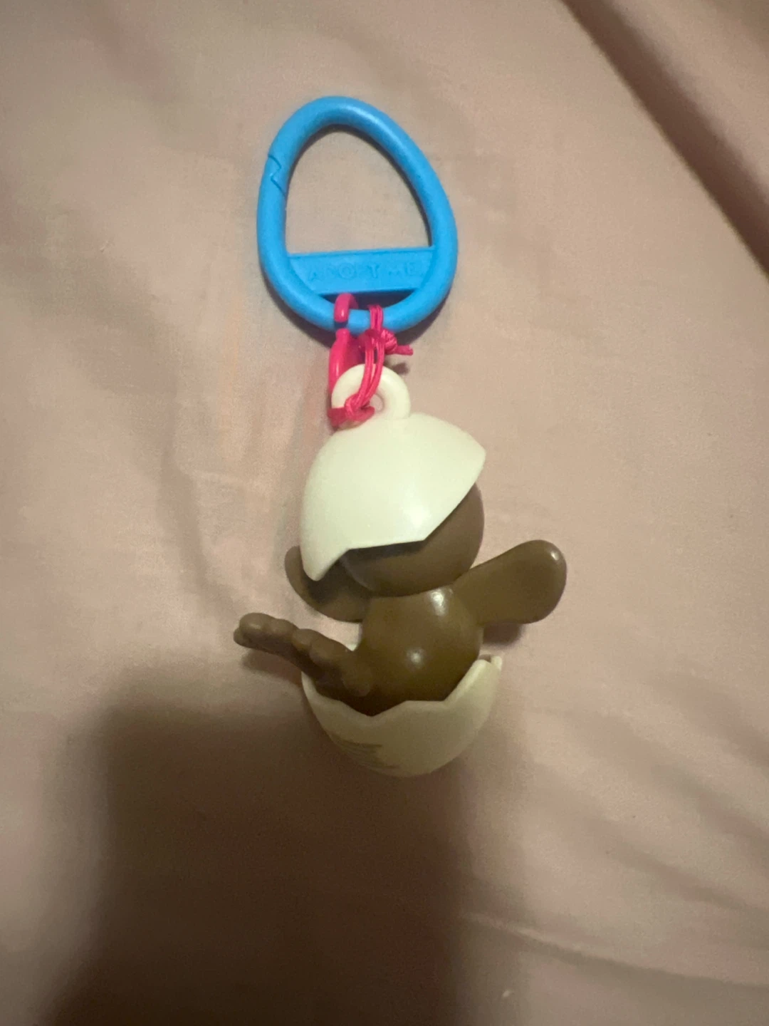 Adopt Me Walrus Egg Keychain - photo 3