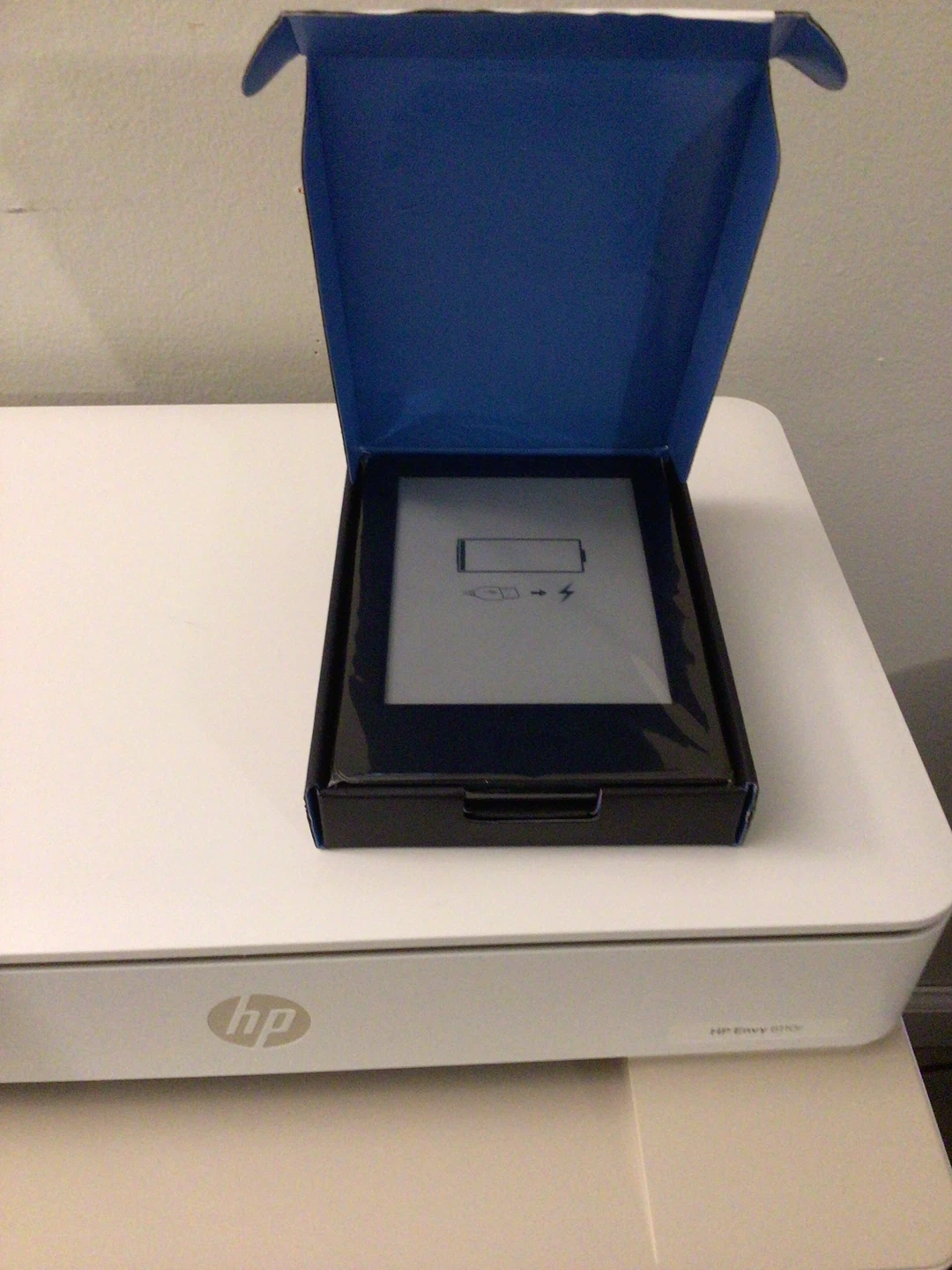 Amazon Kindle E-Reader - photo 2