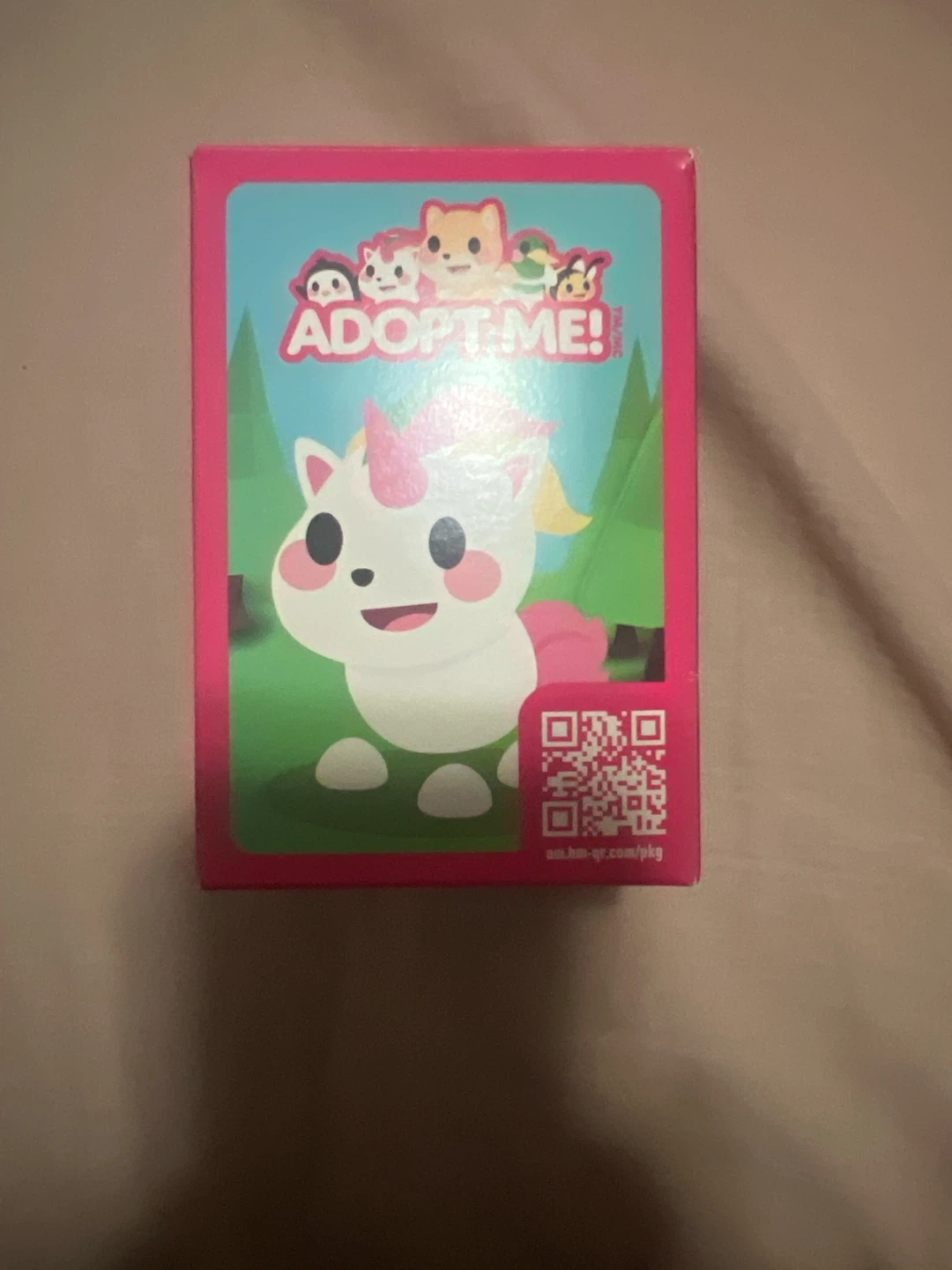 Adopt Me! Unicorn McDonald’s toy - photo 2