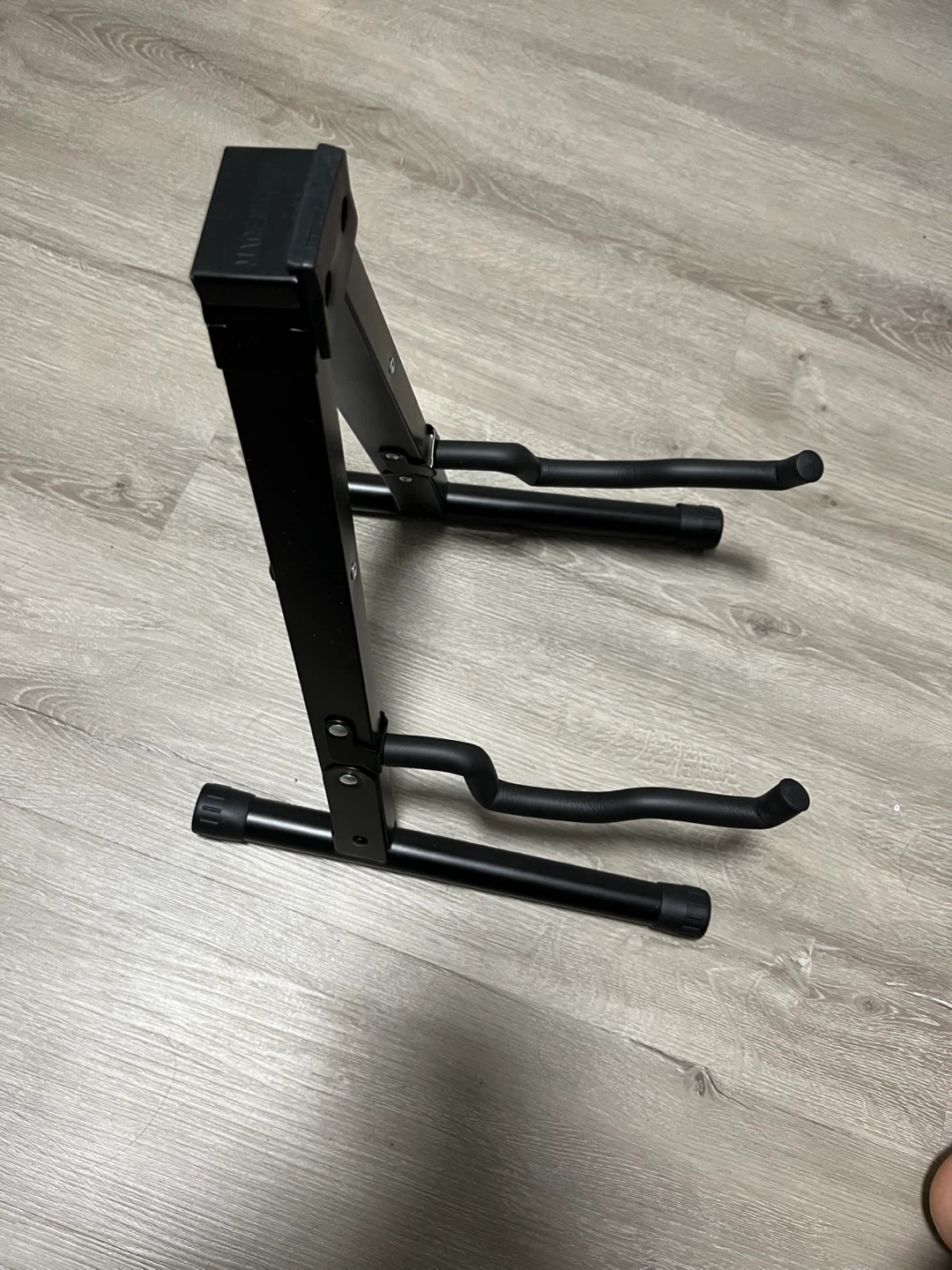 FOLDABLE GUITAR STAND with Free Capo