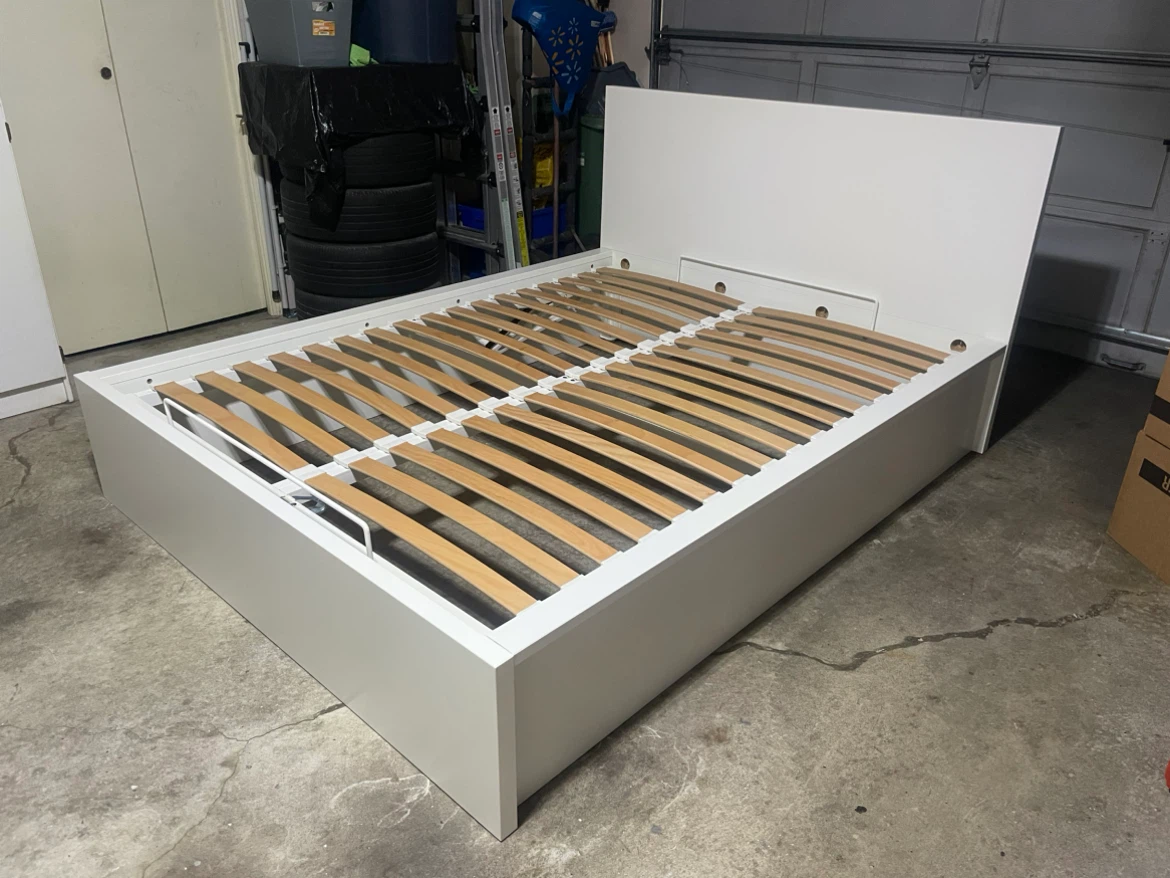 IKEA White Queen Size Malm Pull Up Storage Lift Bed - photo 2