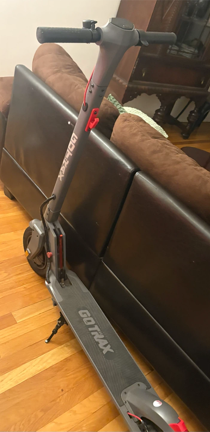 Gotrax Electric Scooter - photo 2
