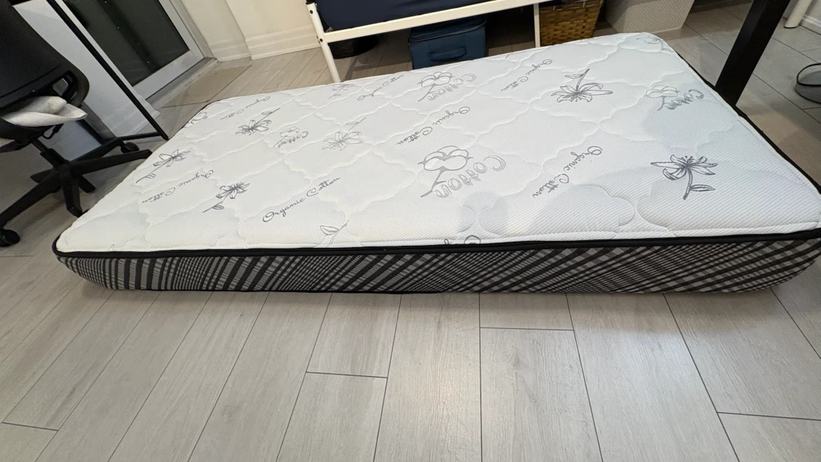 Twin Mattress (Adam Bedding Organic Cotton Hard Foam Mattress) - photo 4