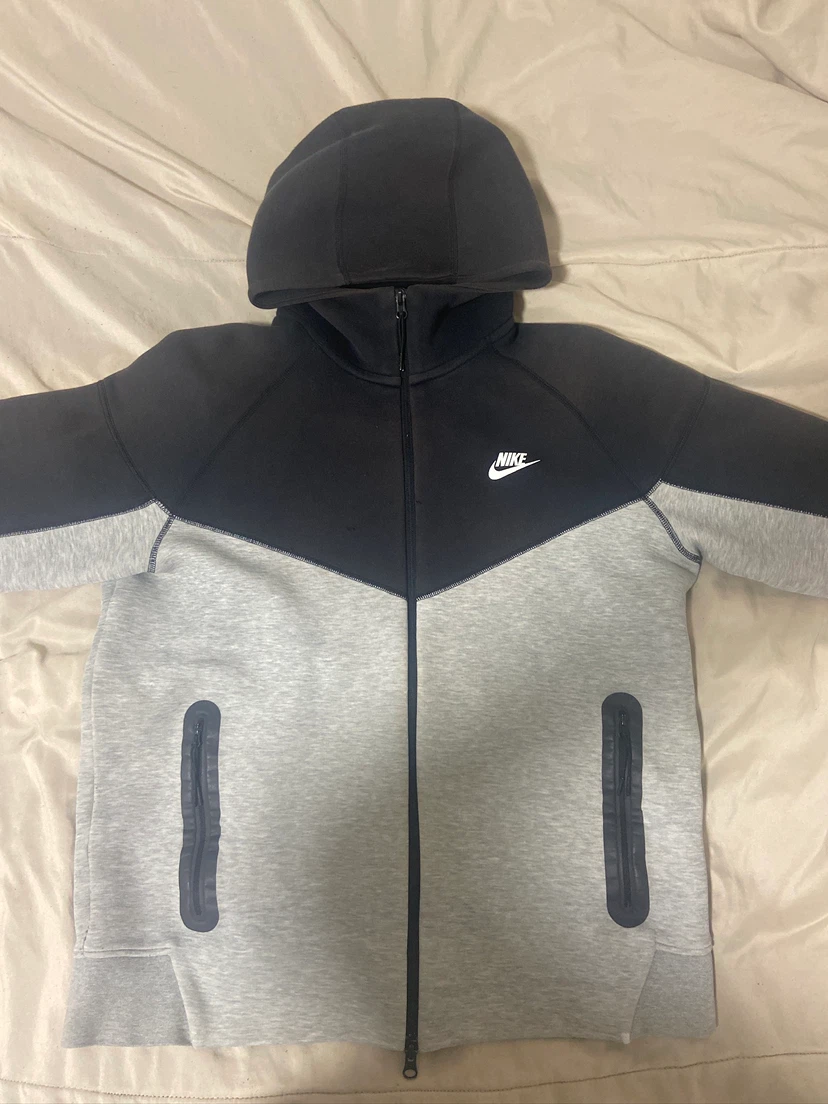 Nike Tech Fleece Full-Zip Hoodie