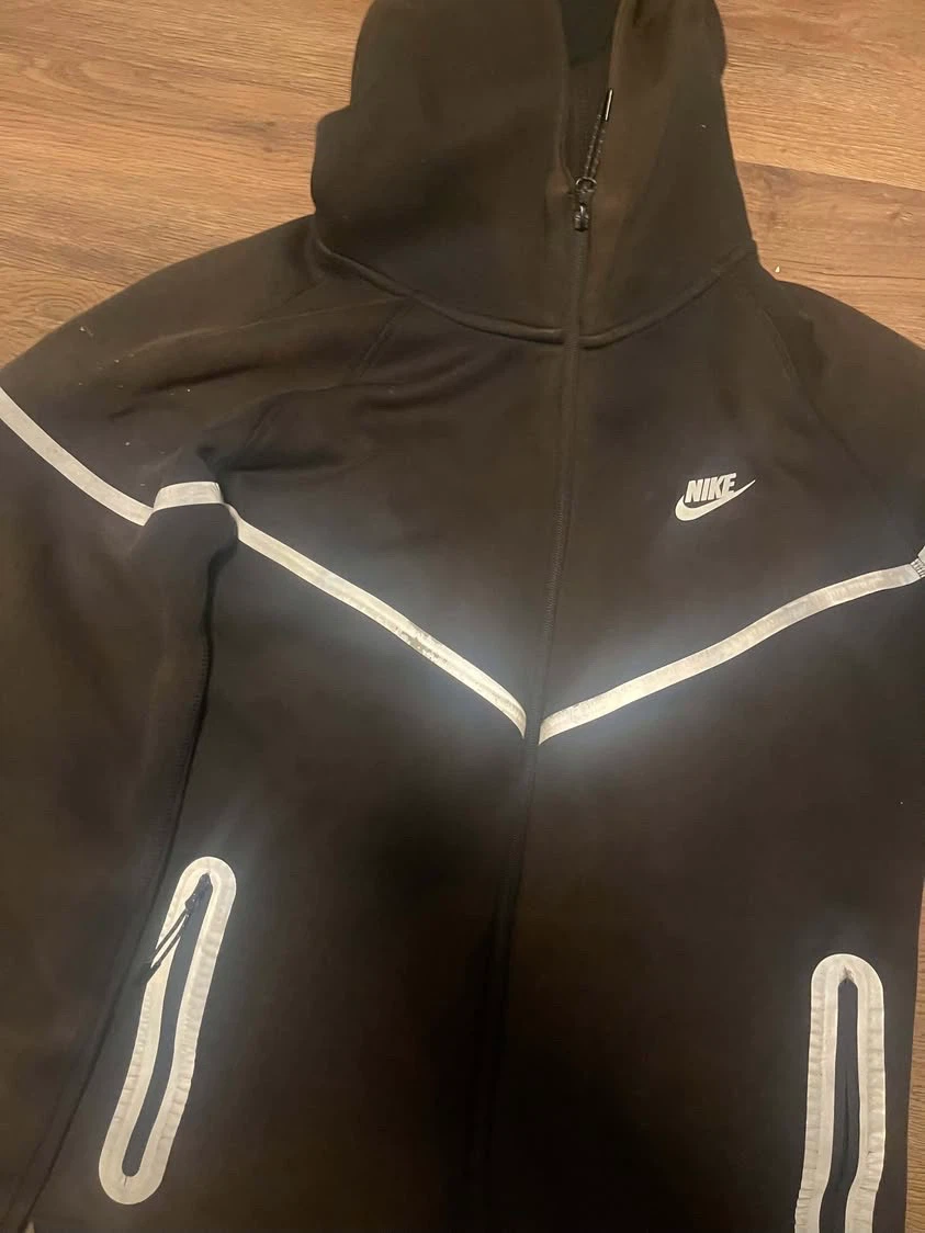 Nike Tech Fleece Full-Zip Hoodie - Black - Size XL - photo 3