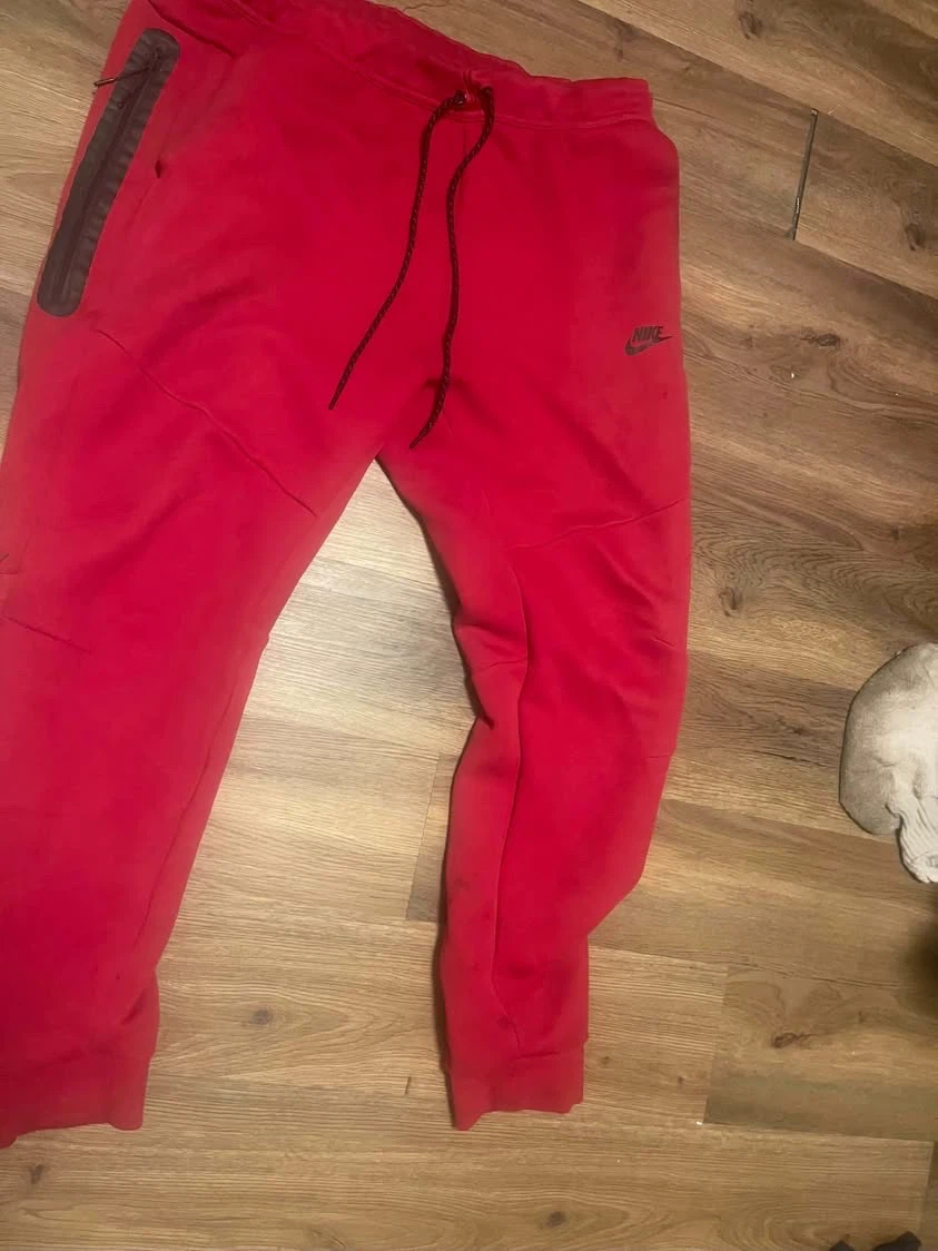 Red Nike Tech Fleece Joggers - photo 2