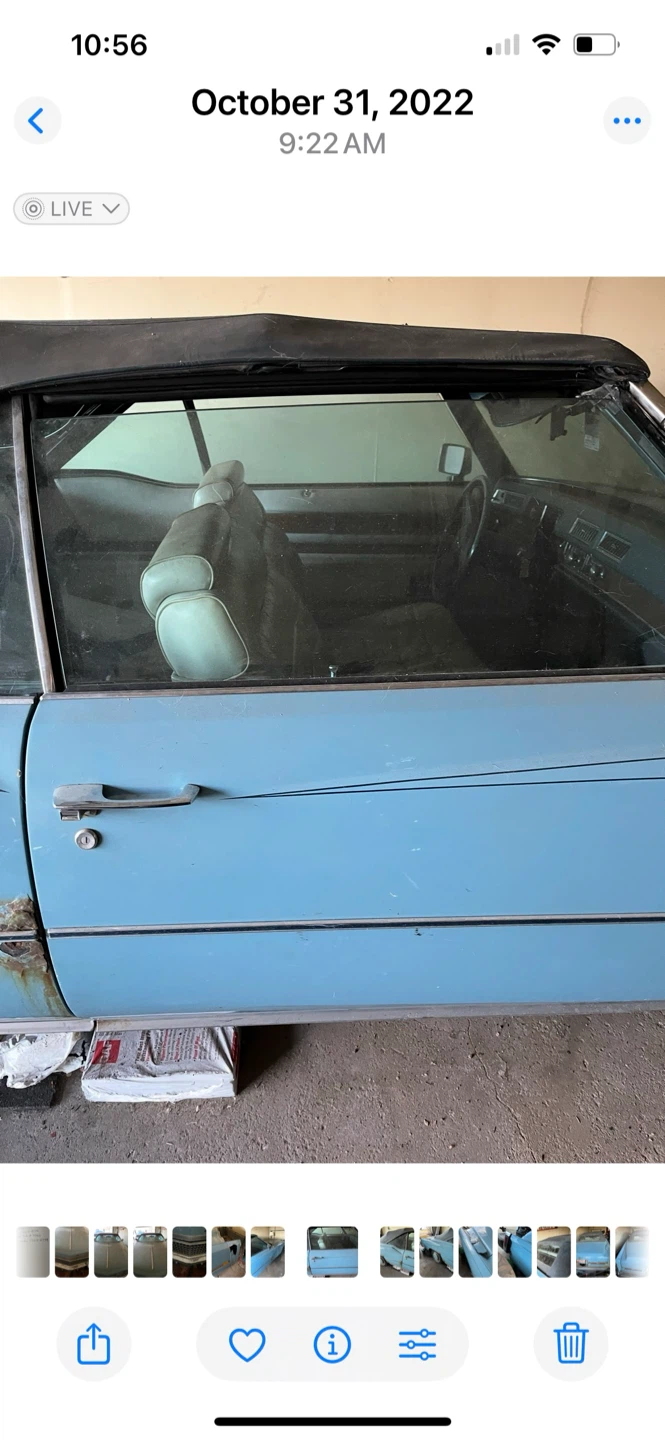 Vintage Cadillac Convertible - photo 2