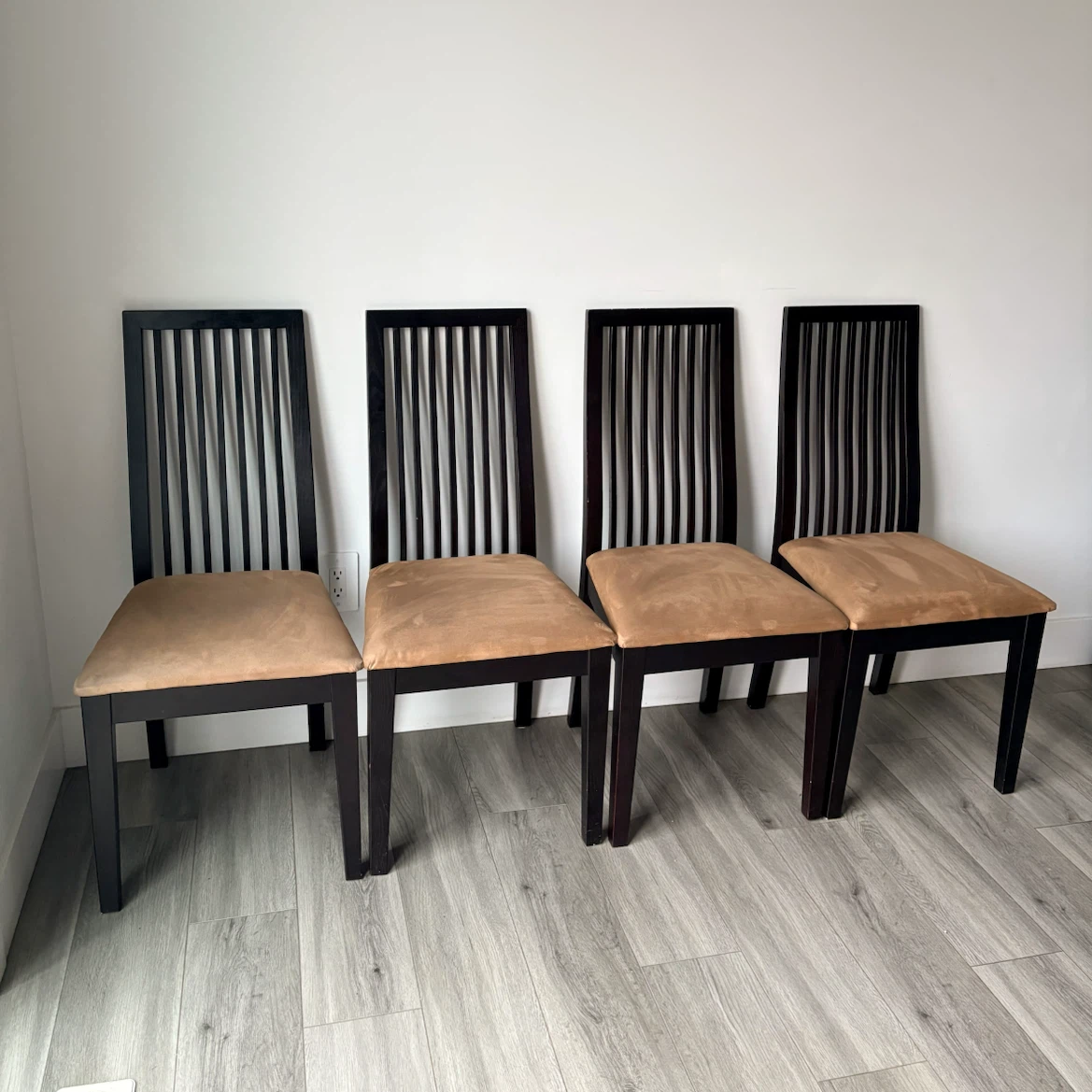 4 Dining Chairs