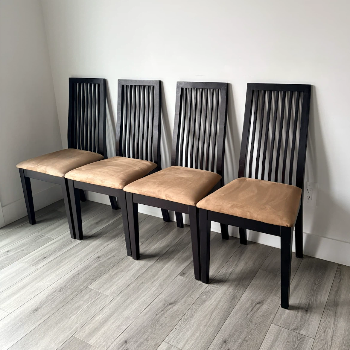 4 Dining Chairs - photo 2