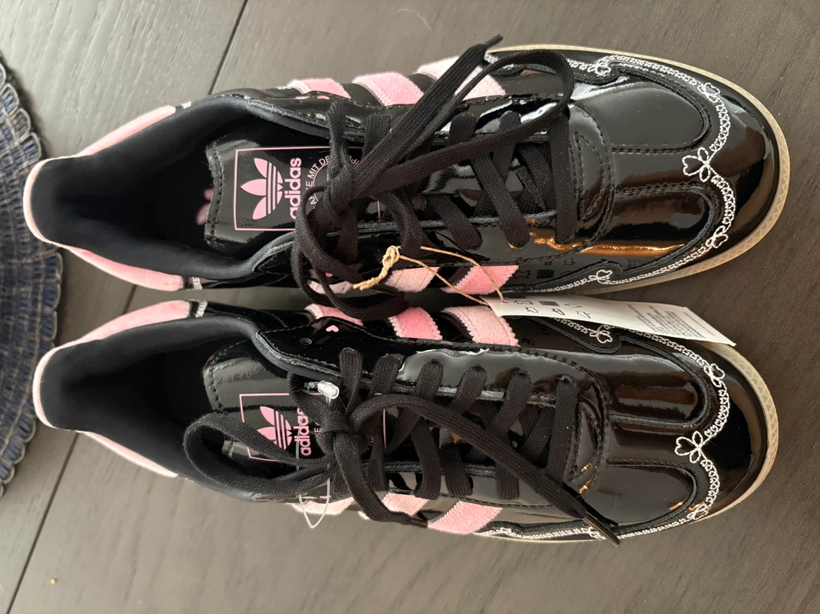 Adidas Samba OG Shoes Black and Pink - photo 3