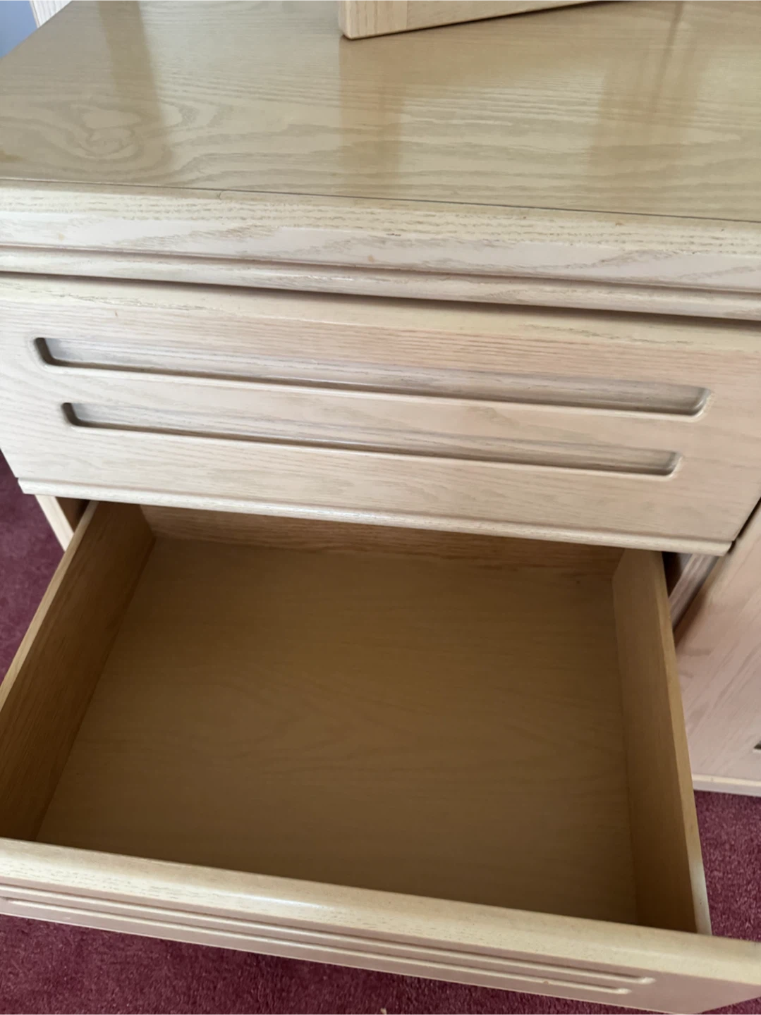 Light Oak Dresser with Mirror - photo 4
