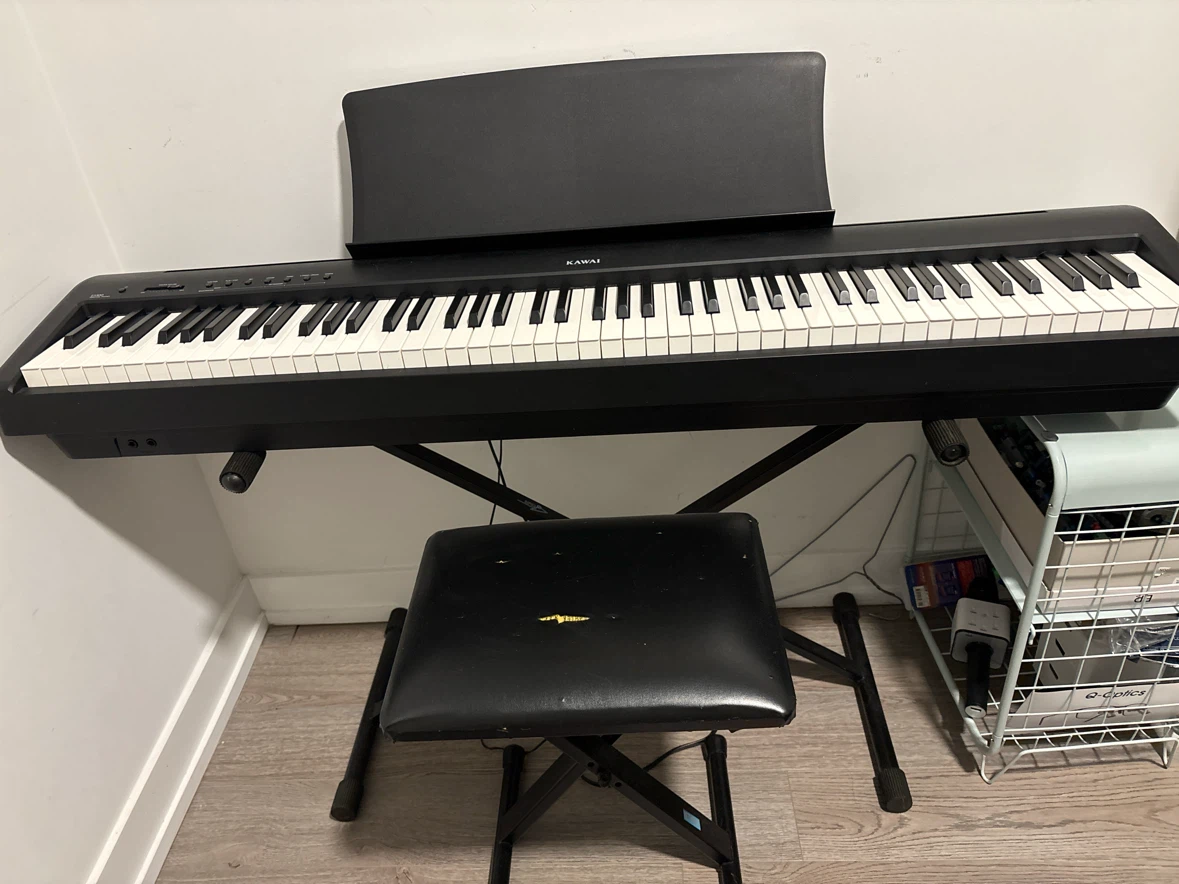 Kawai Digital Piano with Stand and Bench