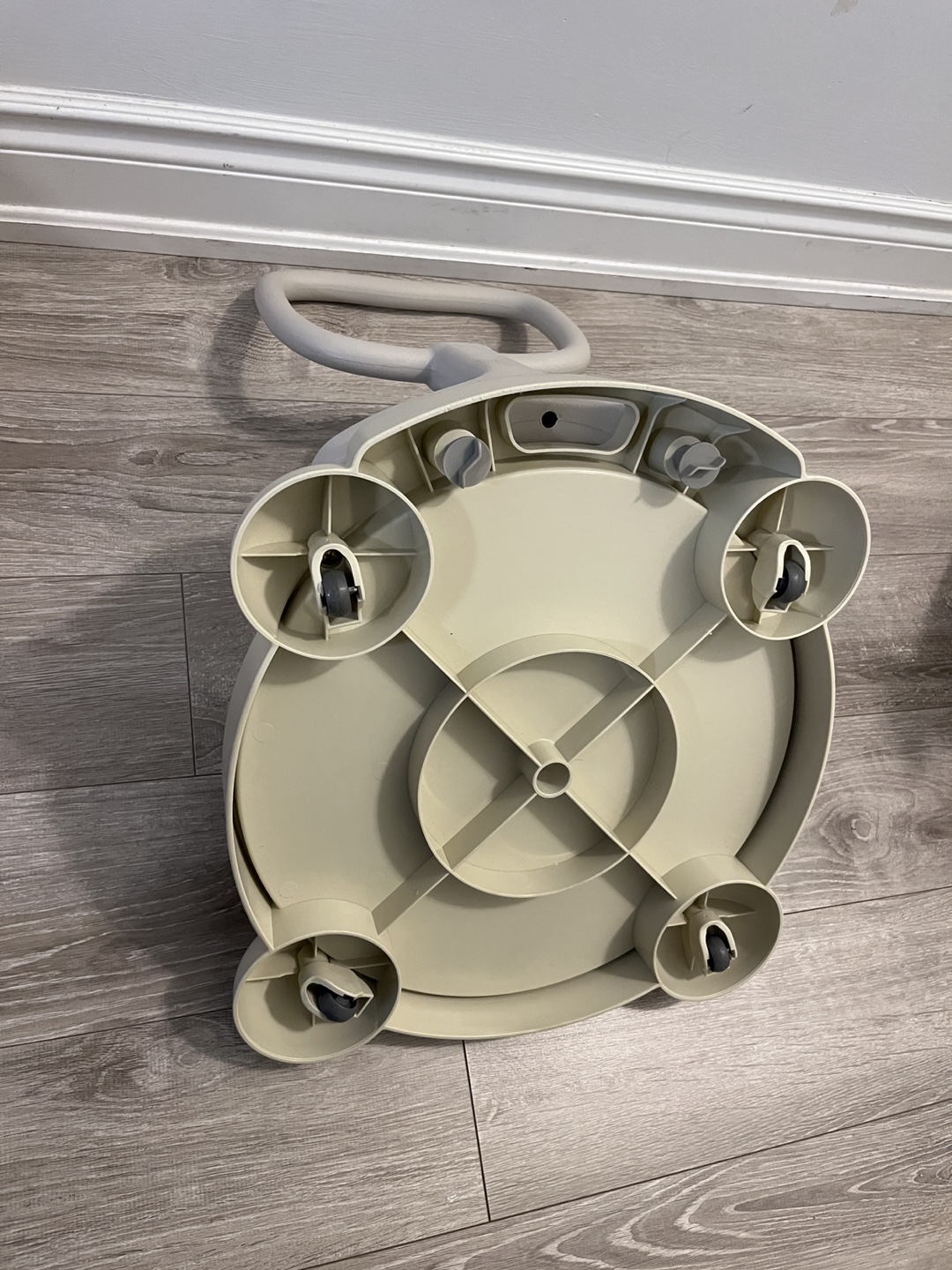 Extra large Bumbo Floor Seat with Play Tray and Base - photo 5