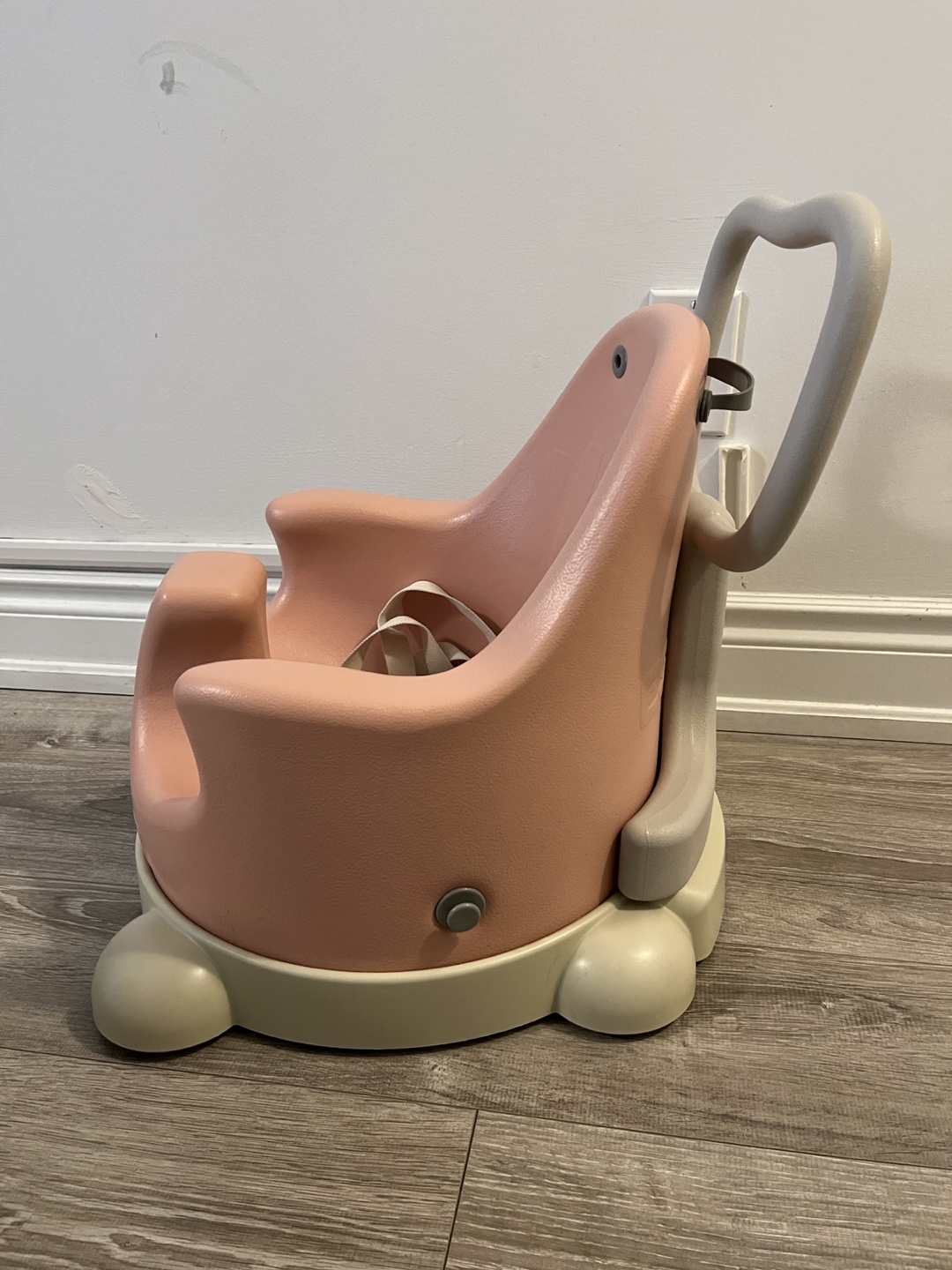 Extra large Bumbo Floor Seat with Play Tray and Base