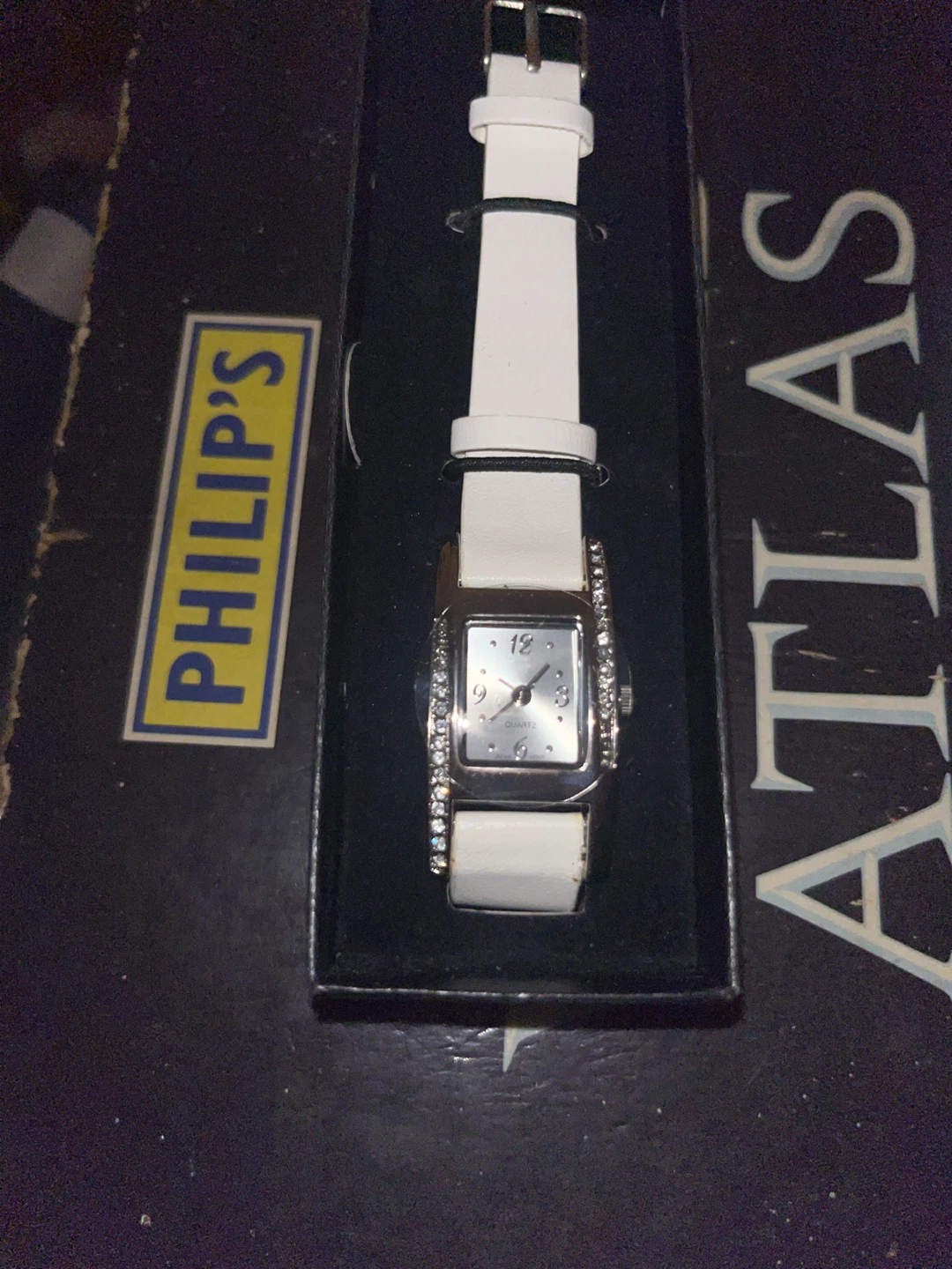 Philip's Quartz Watch with White Strap