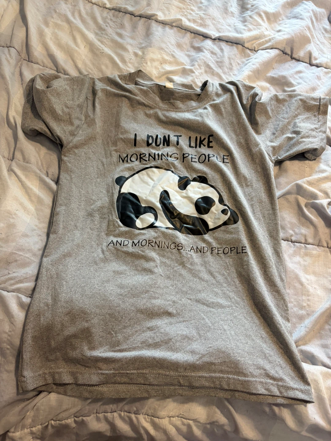 Graphic T-Shirt Grey Panda Design