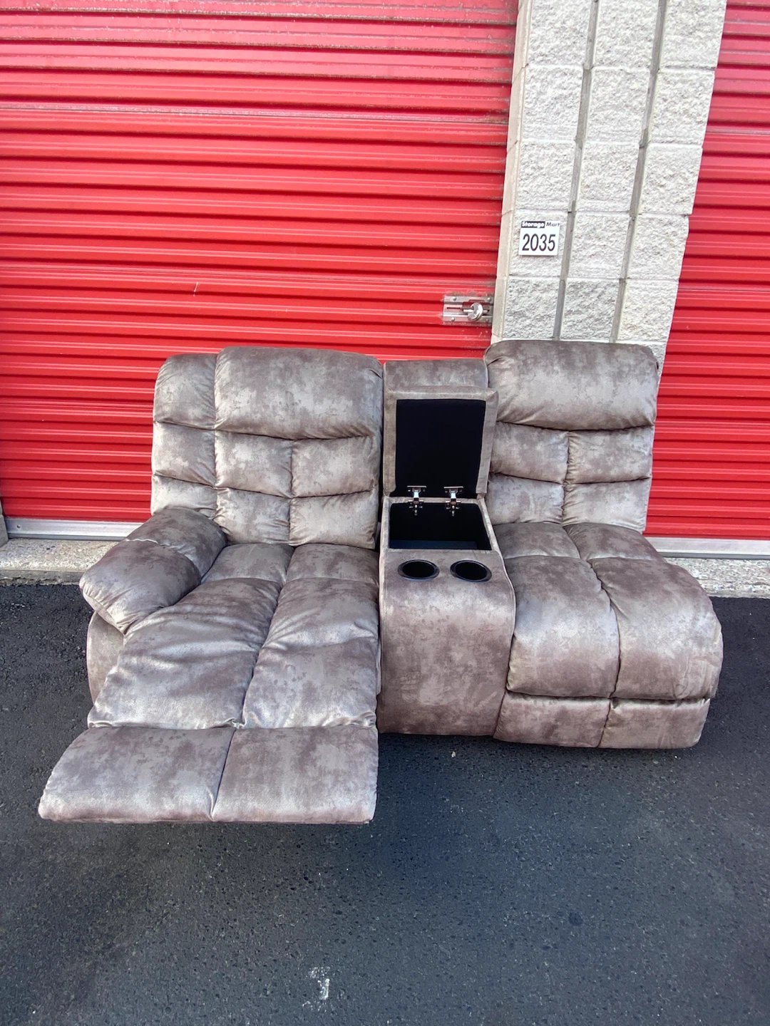 Reclining Loveseat with Console