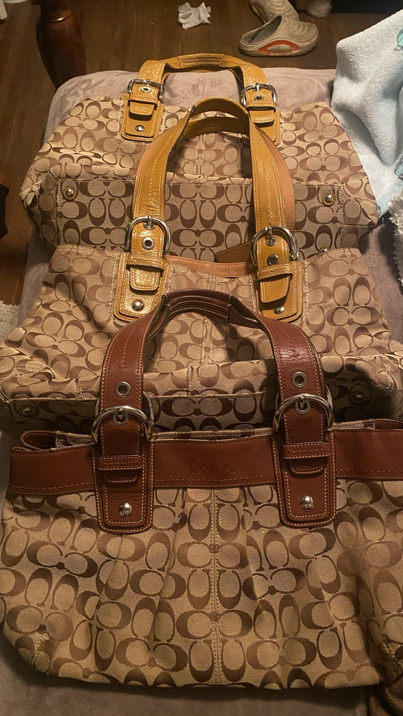 Coach Signature Tote Bags - photo 2