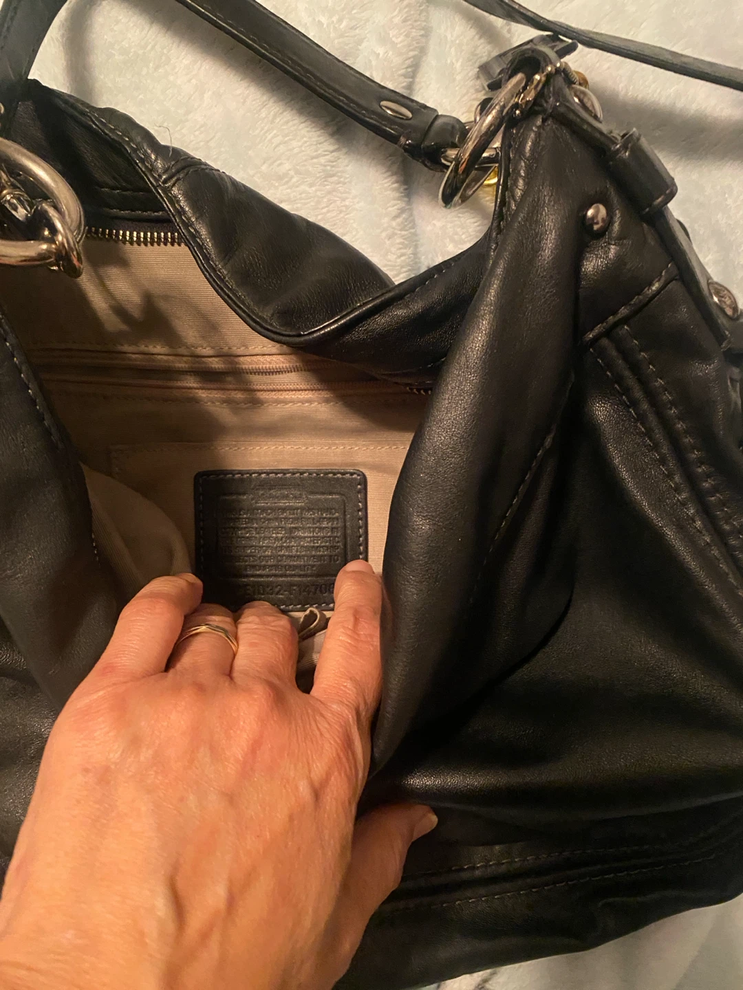 Coach Leather Hobo Bag - photo 5
