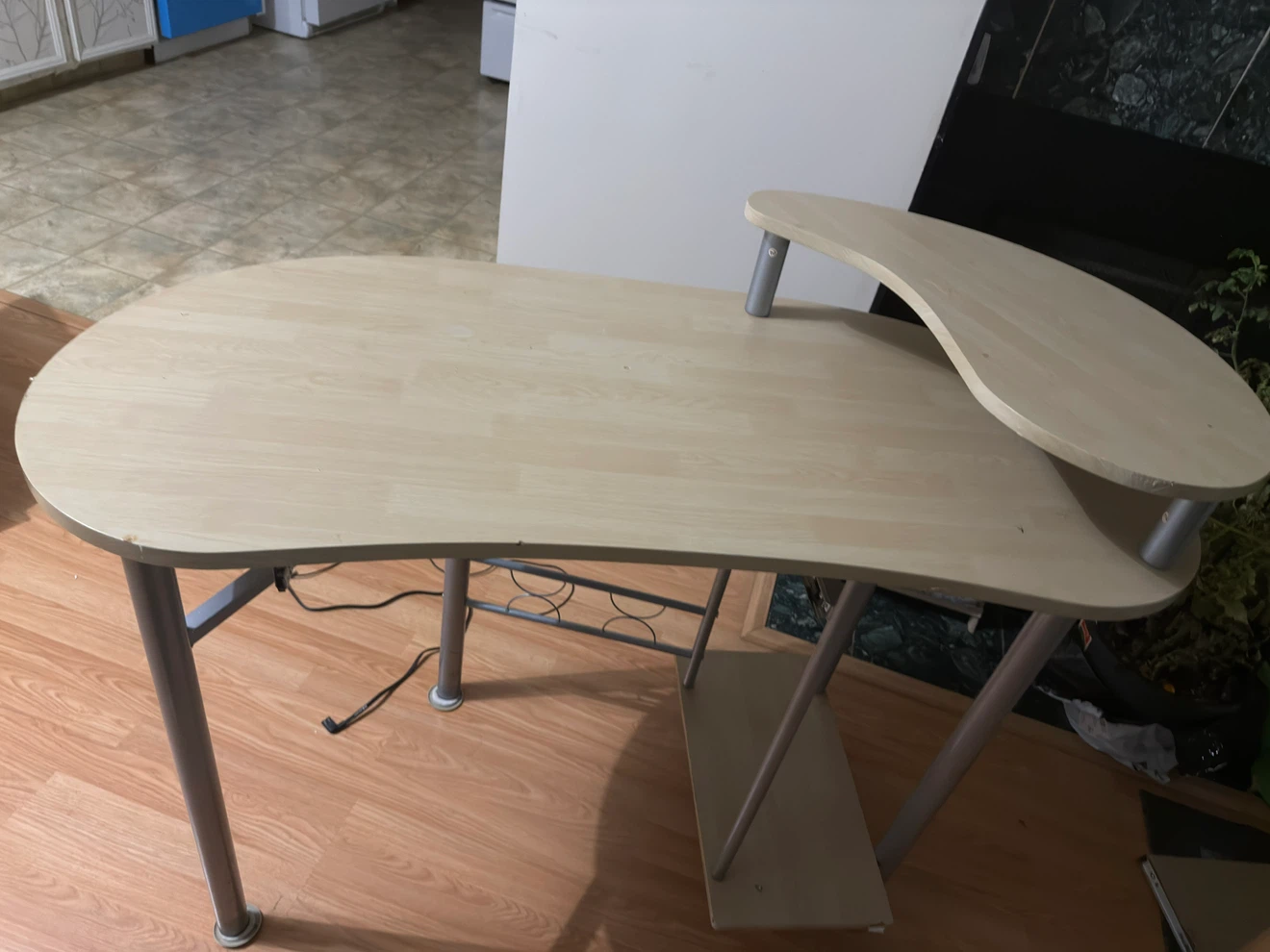 Modern Light Wood Computer Desk