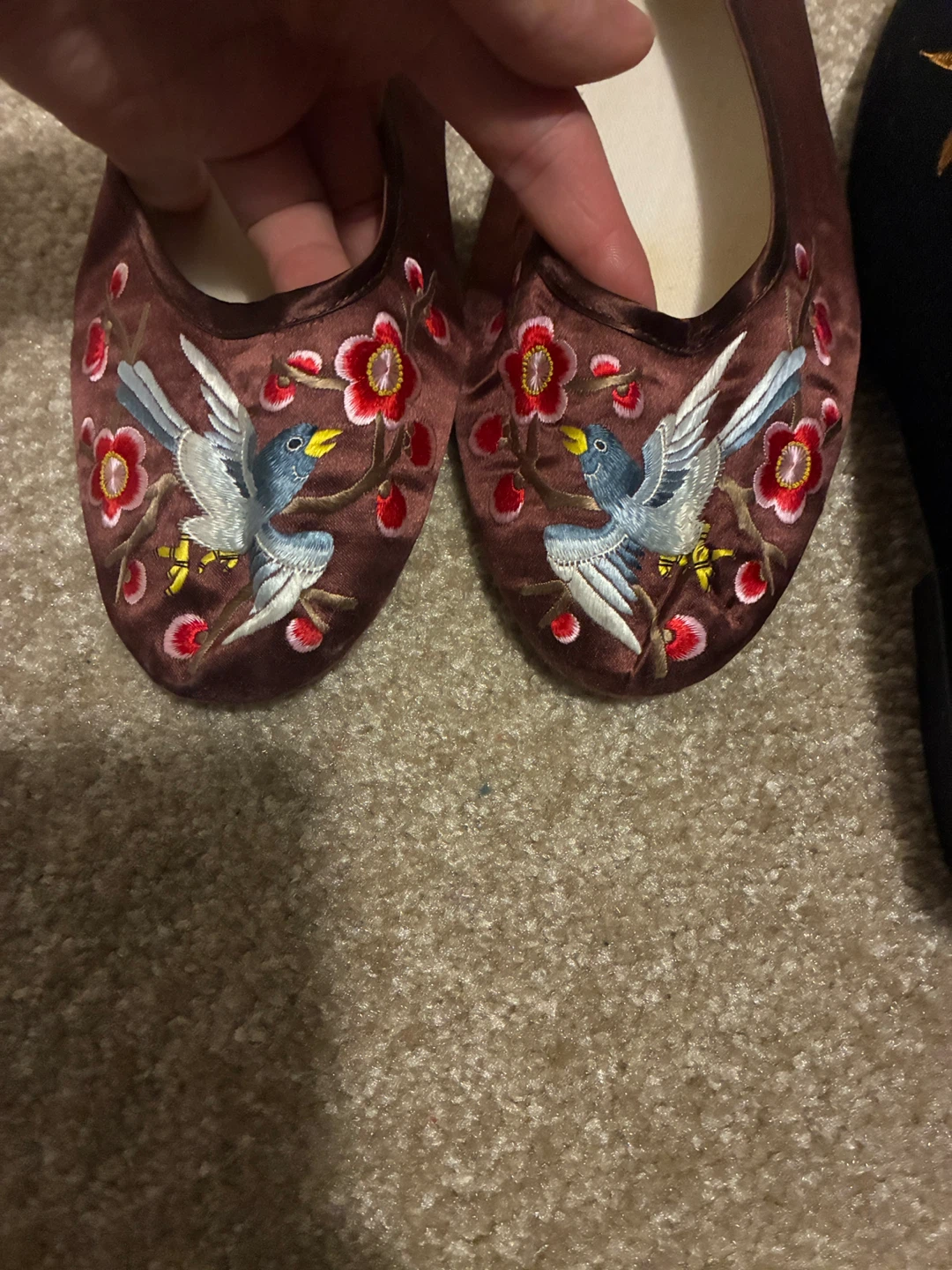 2 pairs of gently used embroidered shoes - photo 2