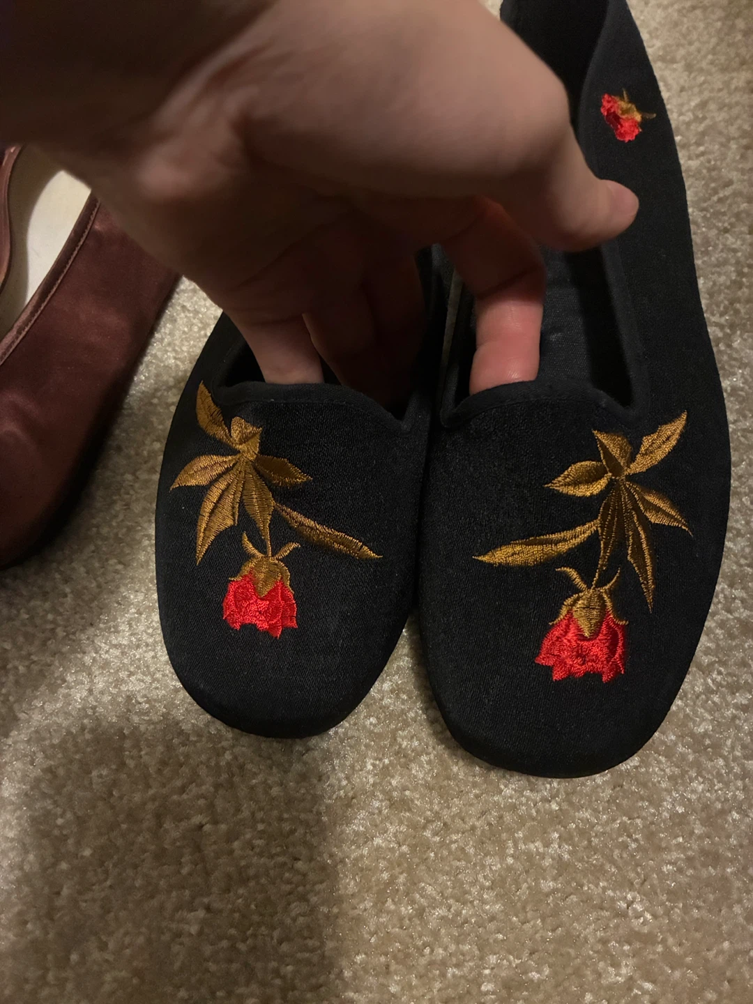 2 pairs of gently used embroidered shoes - photo 4
