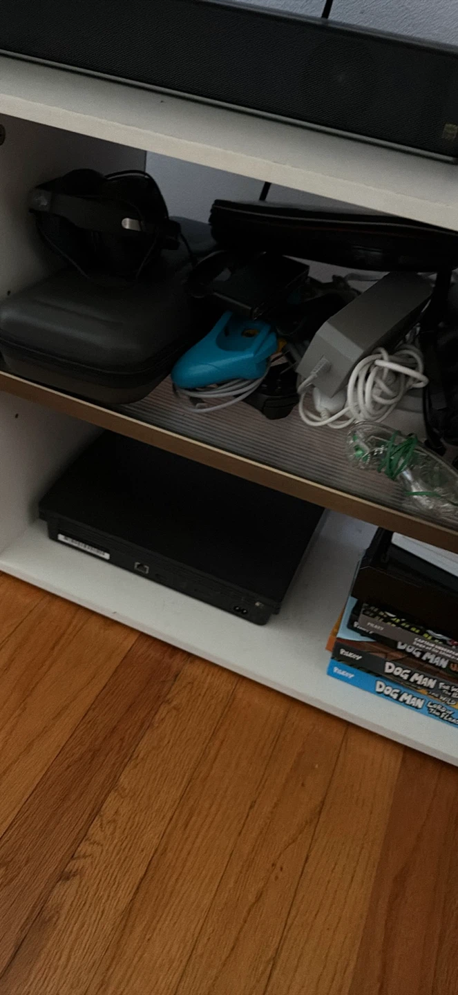 White Marble Effect TV Stand - photo 2
