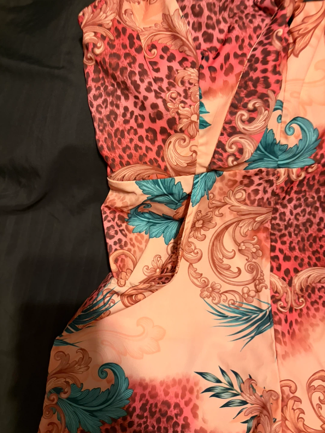 GUESS patterned romper, size L - photo 2