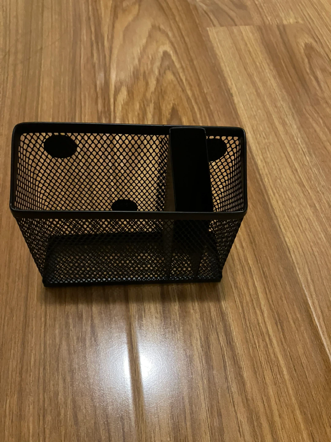 Holder with magnets for locker or fridge - photo 2