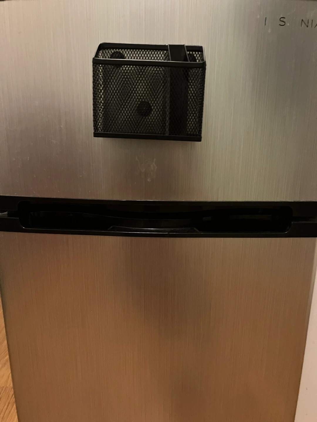 Holder with magnets for locker or fridge - photo 4