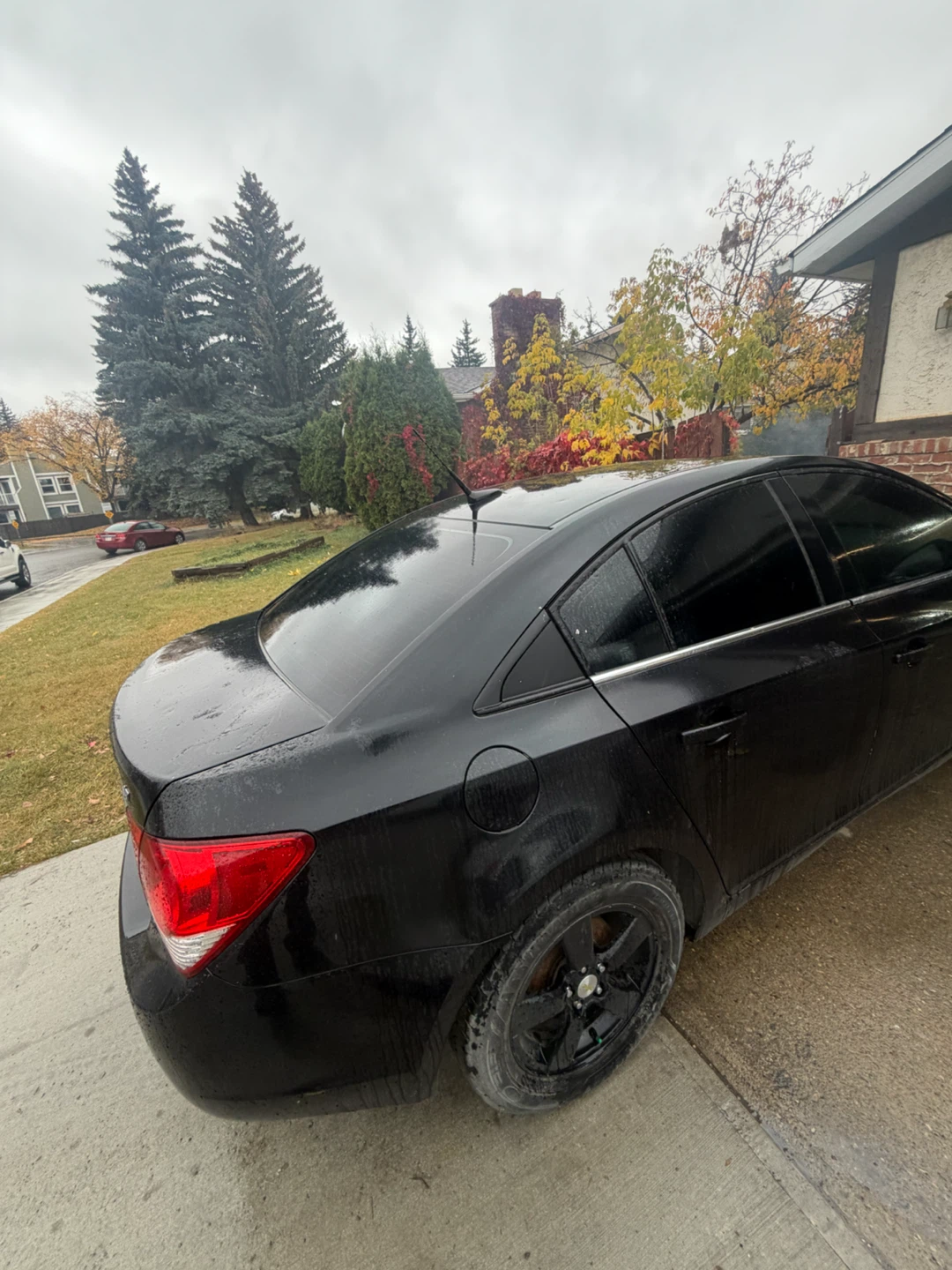 Black Chevrolet Cruze - photo 3