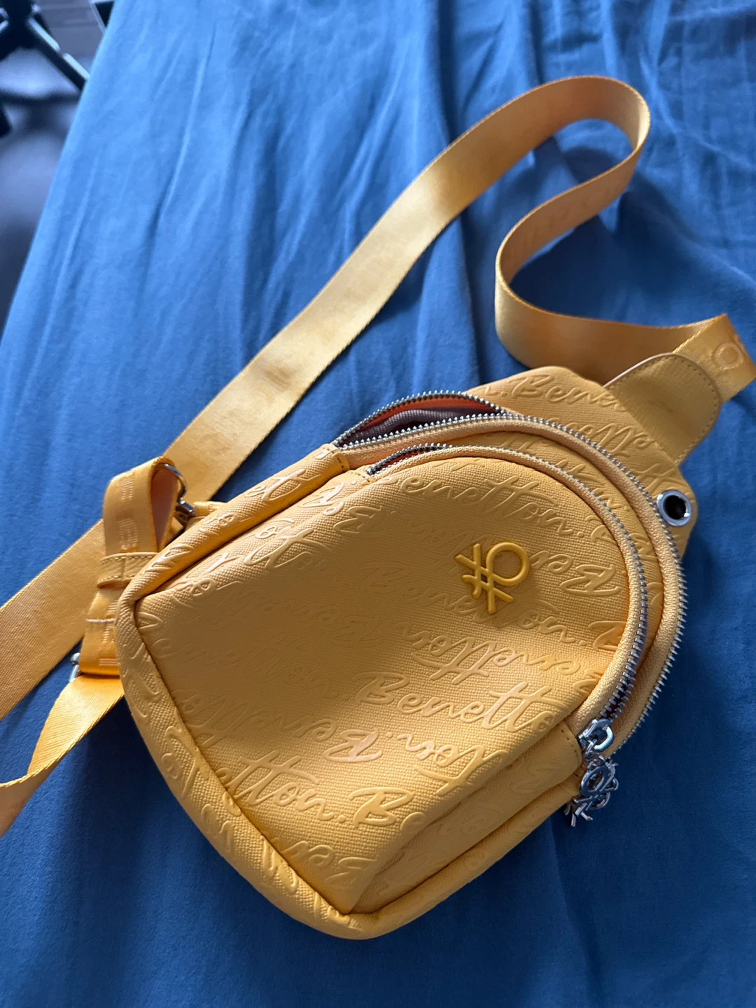 United Colors of Benetton Sling Bag