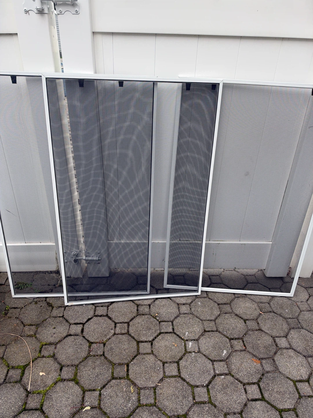 Set of 3 White Window Screens - photo 4