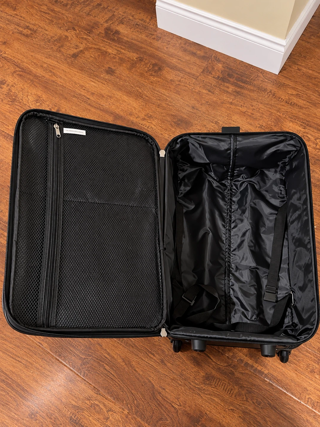 Millennium Traveller black carry-on suitcase 35$ - photo 4