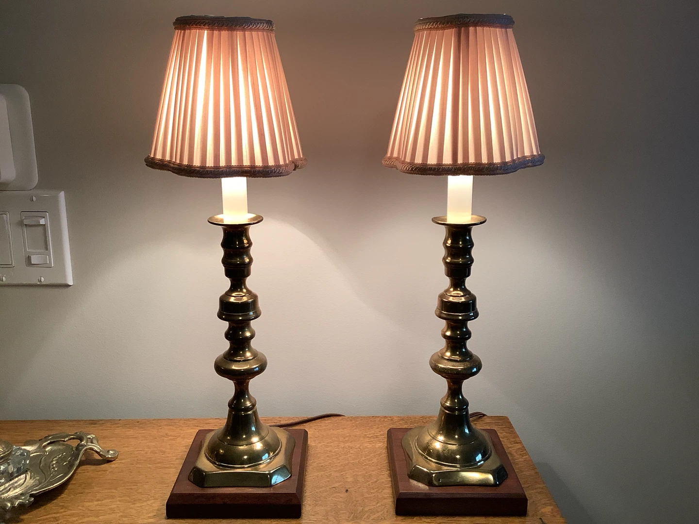 Vt Brass & Maple Wd Candlestick Lamps w Double Drop Cord 🐞