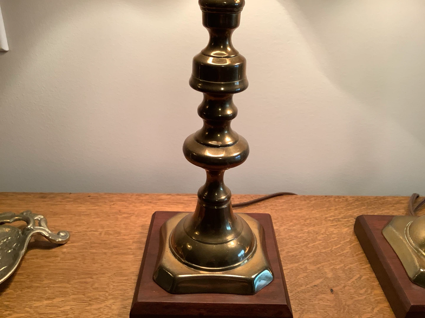 Vt Brass & Maple Wd Candlestick Lamps w Double Drop Cord 🐞 - photo 4